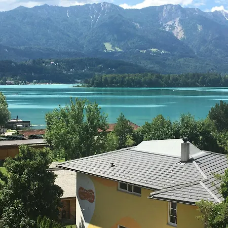 Kanz Hotell 3*